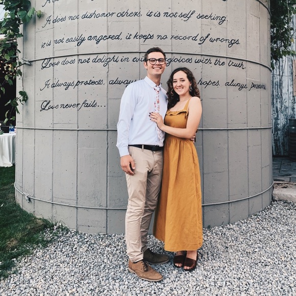 Meet your Posher, Sierra - Picture 4 of 5